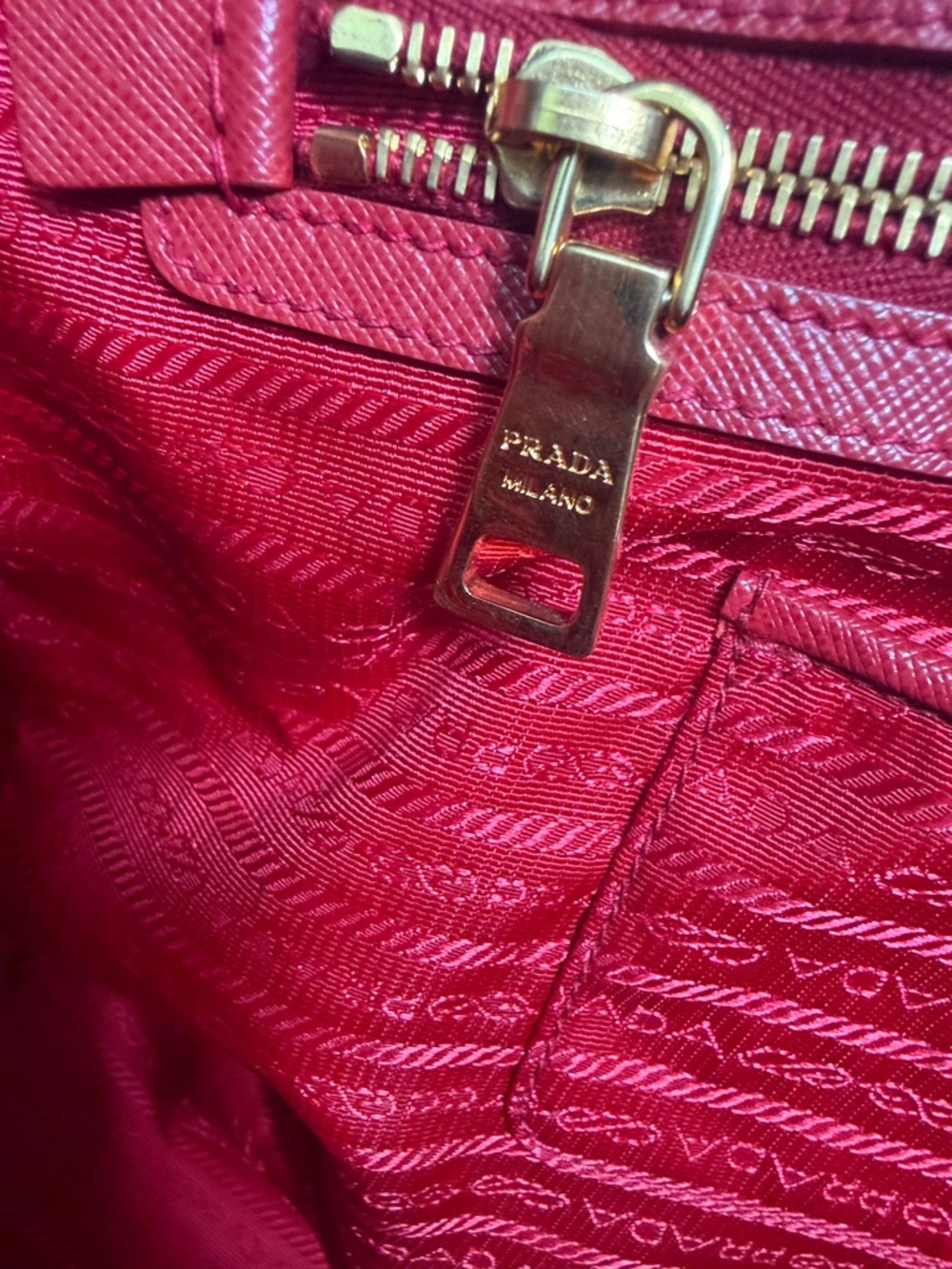 Prada Red Saffiano Tote with Gold Hardware Amazing condition! Authentic - Picture 7 of 8